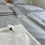 Wola Business Center Apartment